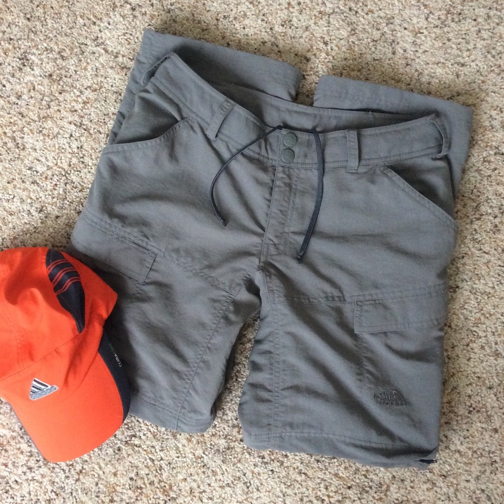 The North Face Women’s Convertible Pants Sz Short
